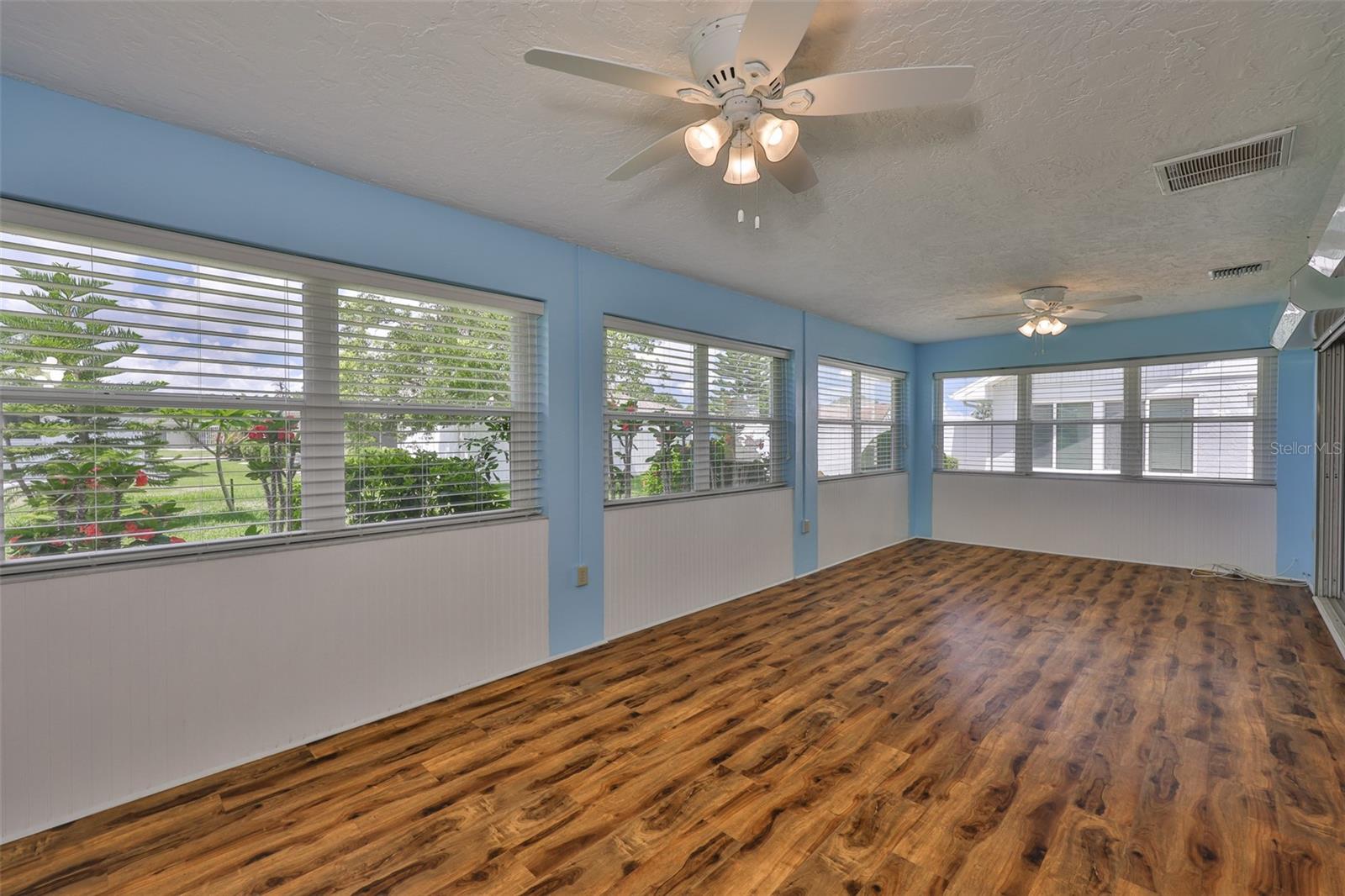 Image 37 of 48 For 608 Fort Duquesna Drive