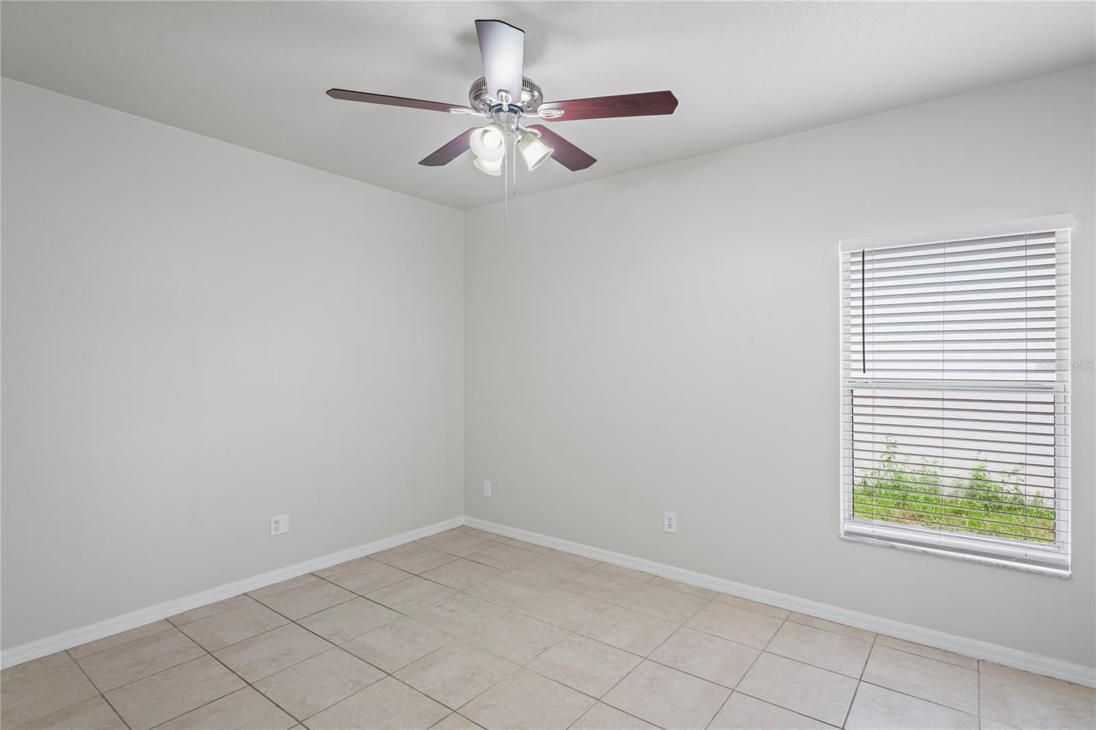 Listing photo id 8 for 456 Summer Sails Drive
