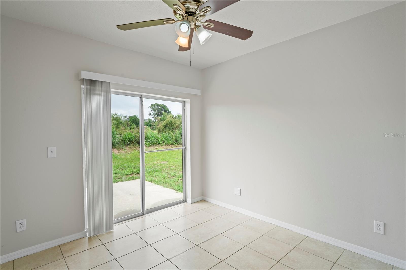 Listing photo id 12 for 456 Summer Sails Drive
