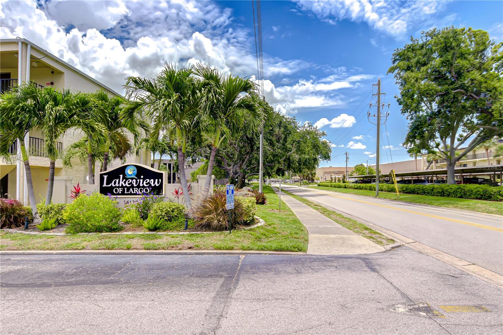 Image 2 of 25 For 14130 Rosemary Lane 4215