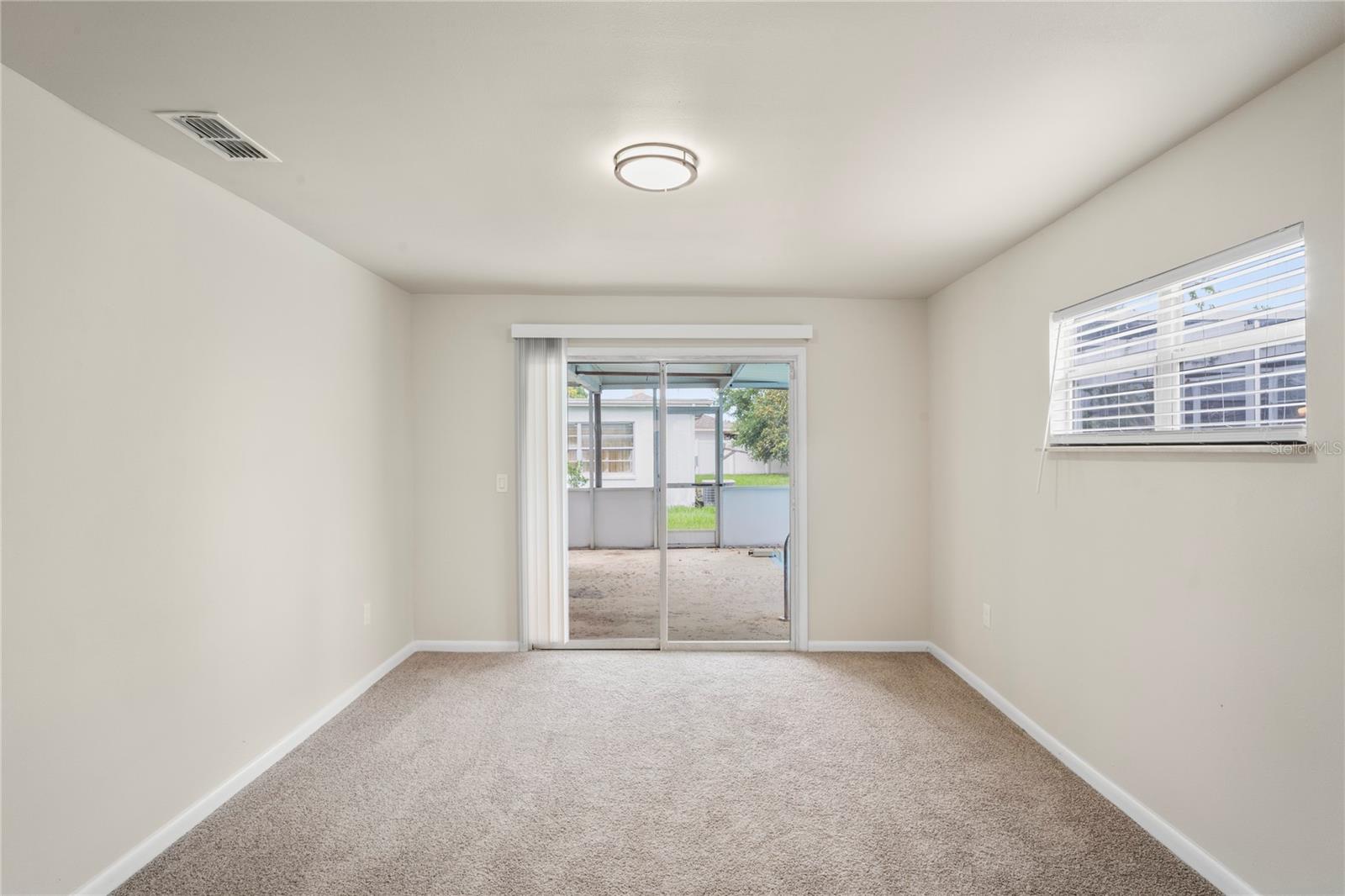 Image 11 of 26 For 4414 Royal Oak Lane