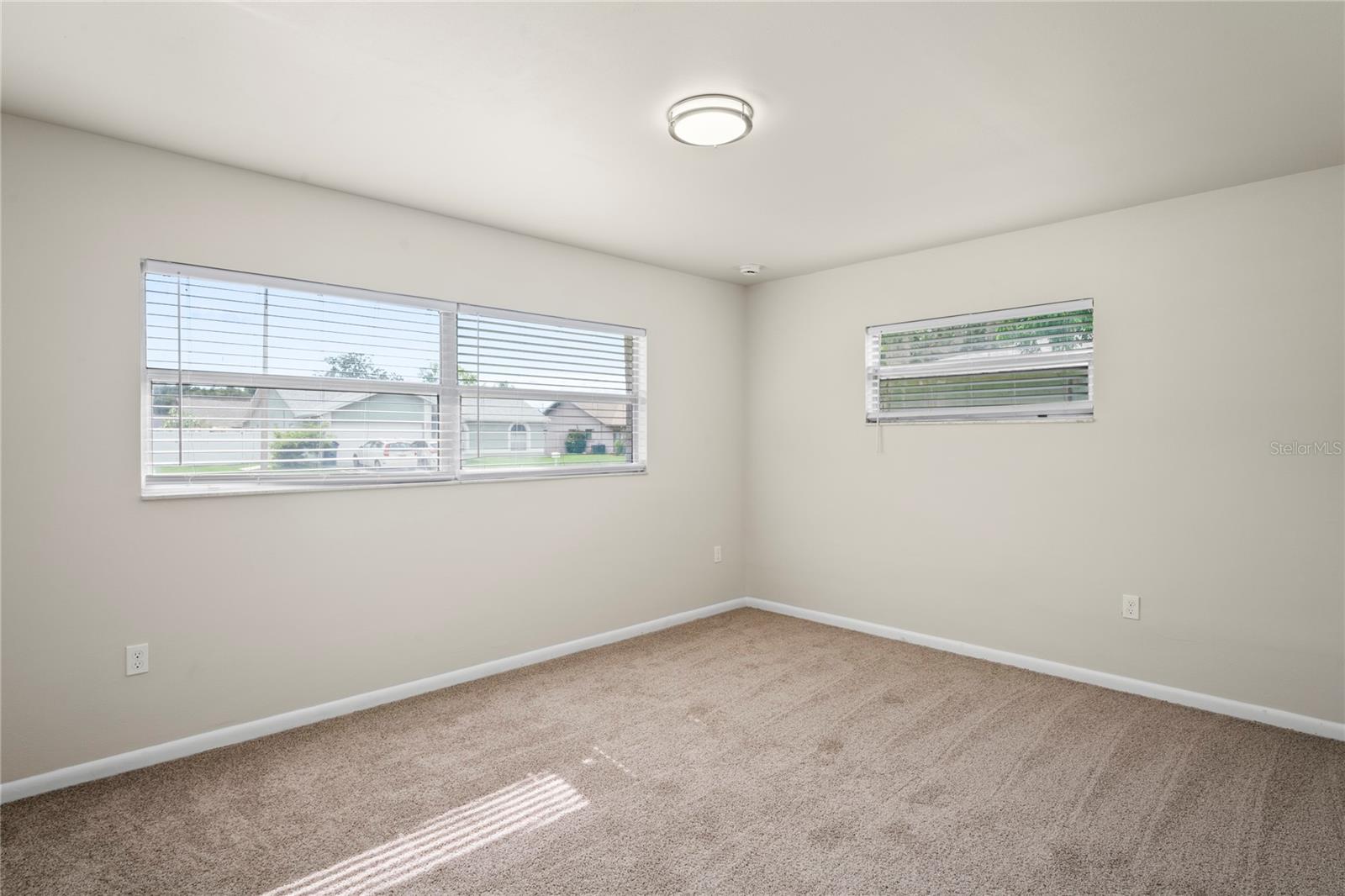 Image 16 of 26 For 4414 Royal Oak Lane