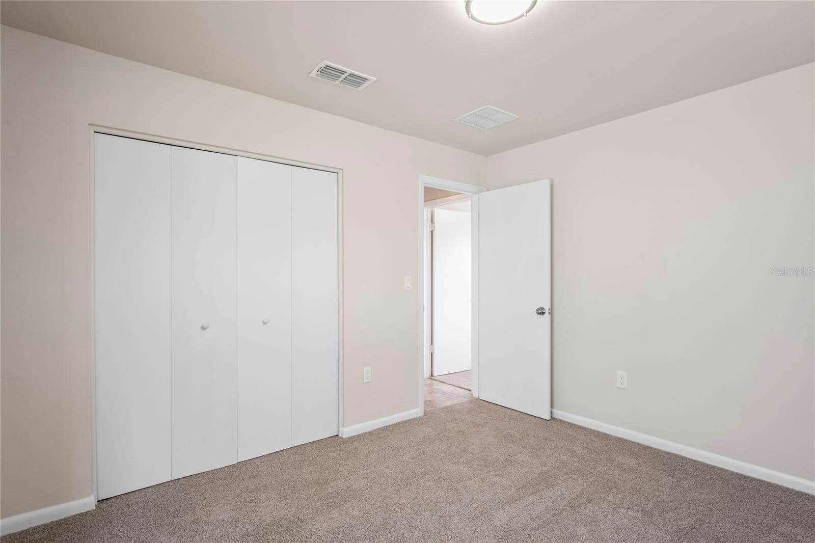 Image 22 of 26 For 4414 Royal Oak Lane