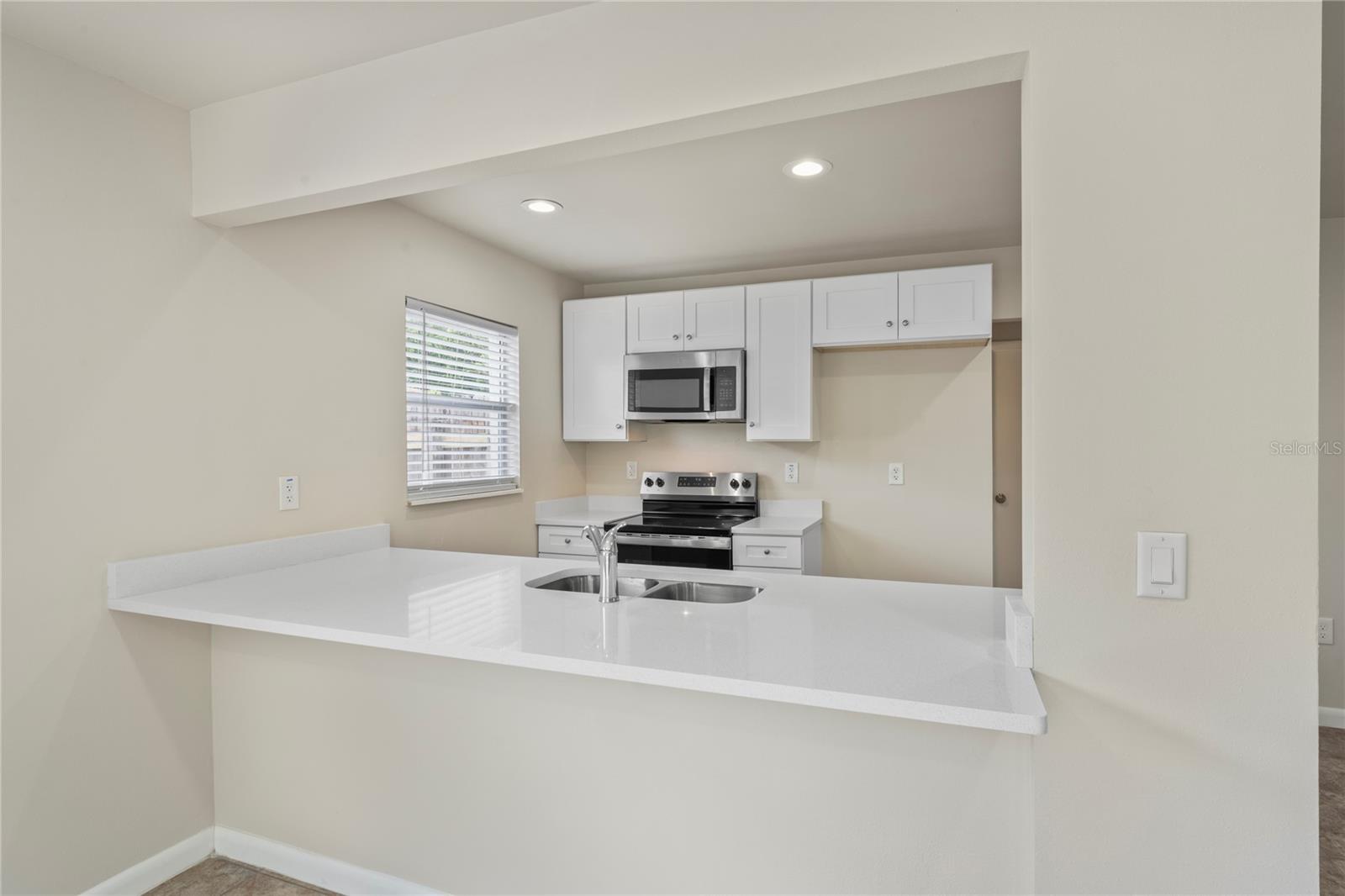 Image 7 of 26 For 4414 Royal Oak Lane