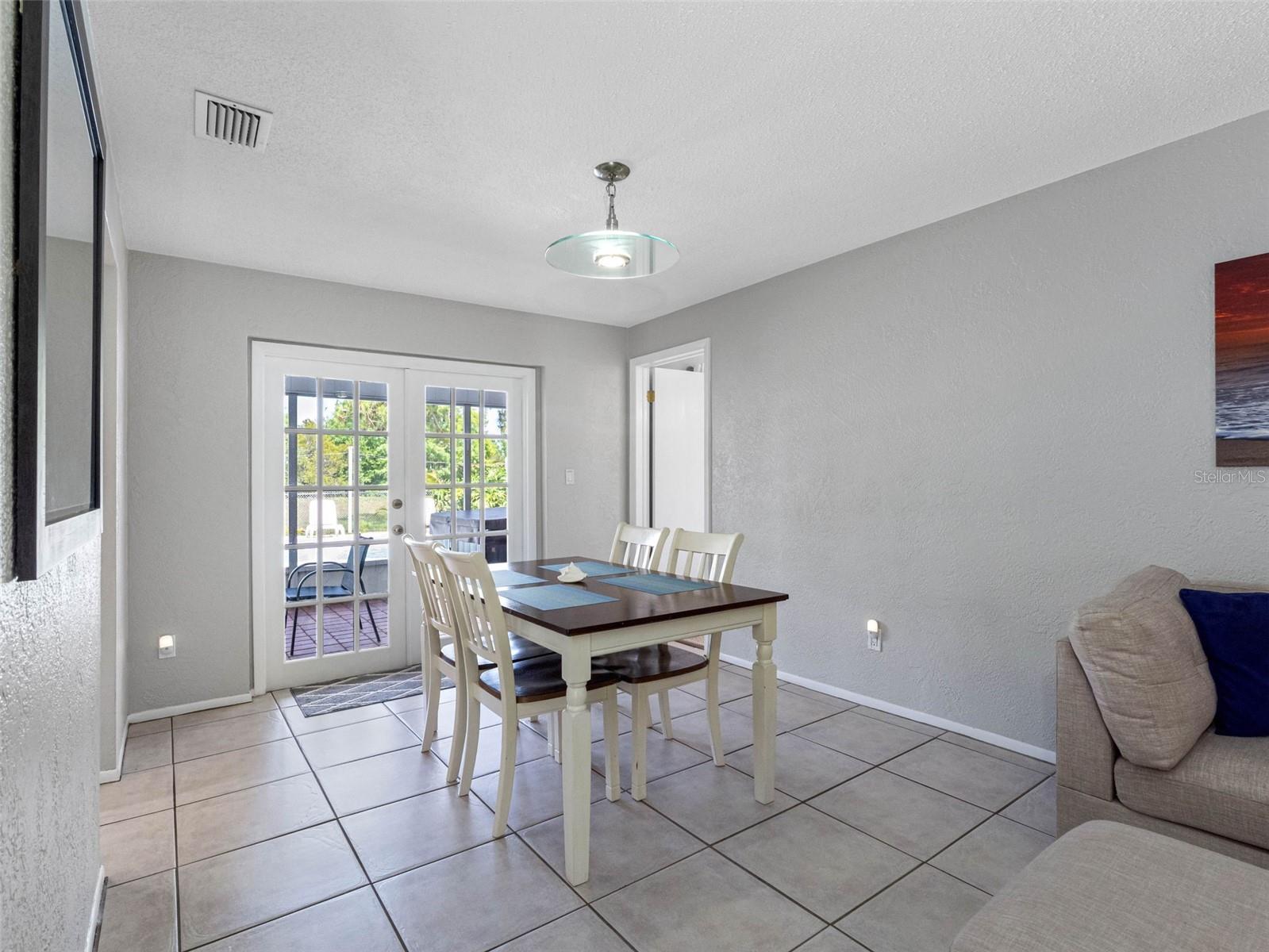 Image 18 of 52 For 9109 134th Way