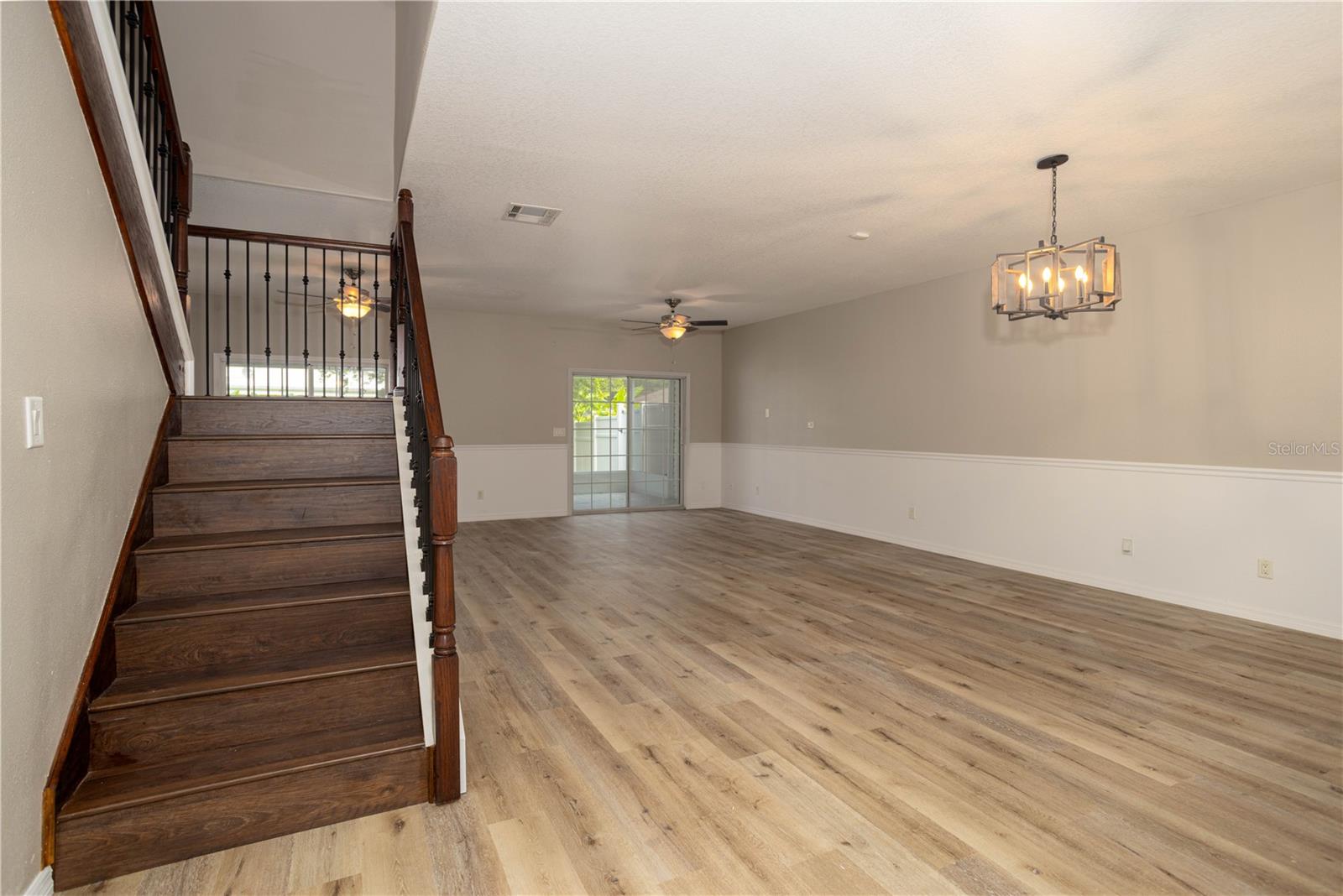 Image 12 of 40 For 932 Woodbridge Court
