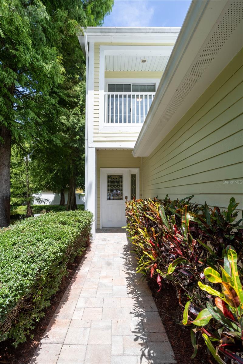 Image 3 of 40 For 932 Woodbridge Court