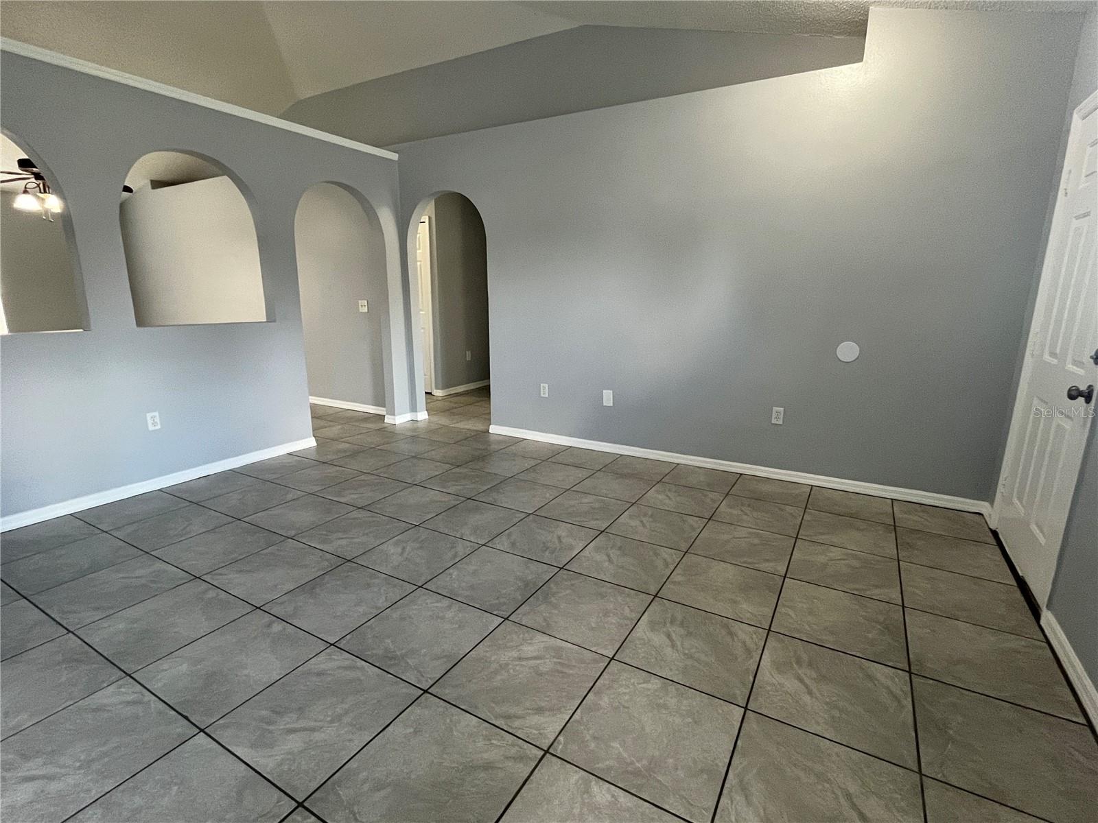 Image 3 of 8 For 12392 Killian Street