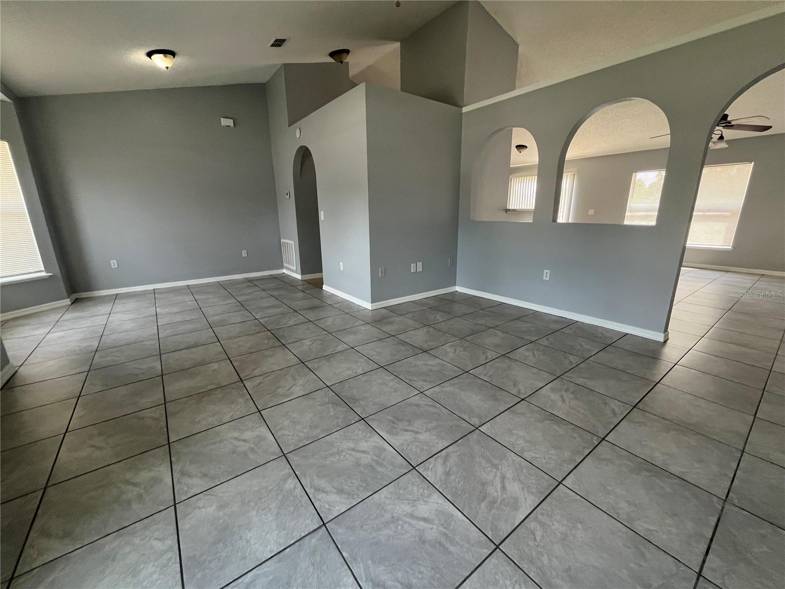Image 4 of 8 For 12392 Killian Street