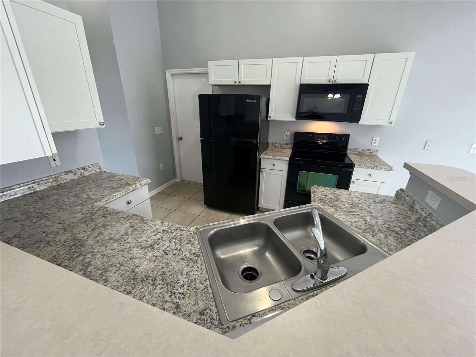 Image 5 of 8 For 12392 Killian Street