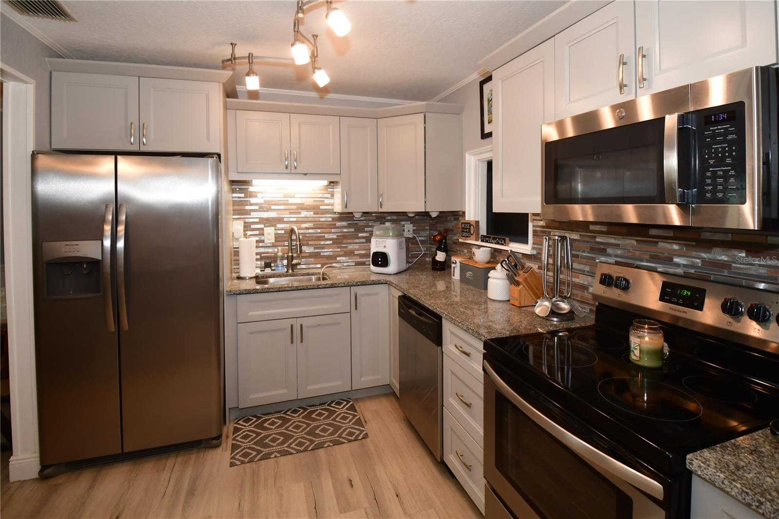 Image 10 of 30 For 5628 2nd Avenue N