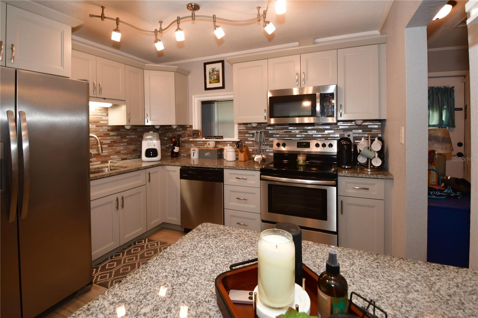 Image 7 of 30 For 5628 2nd Avenue N