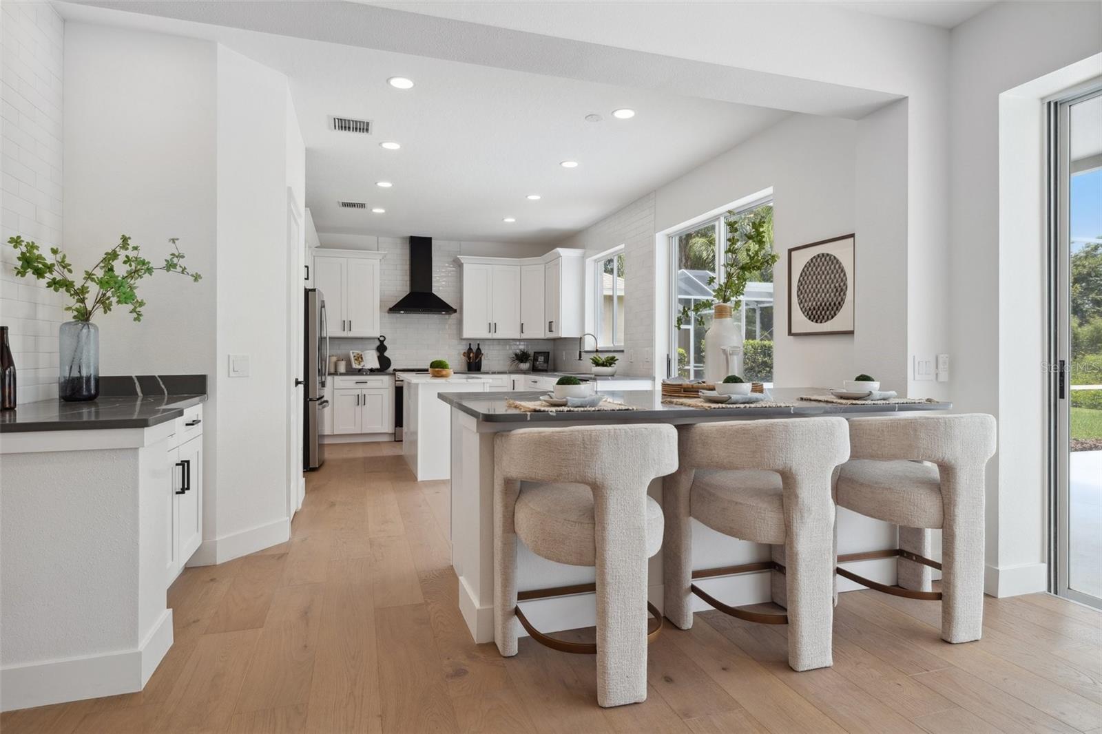 Image 20 of 73 For 21108 Bircholm Court