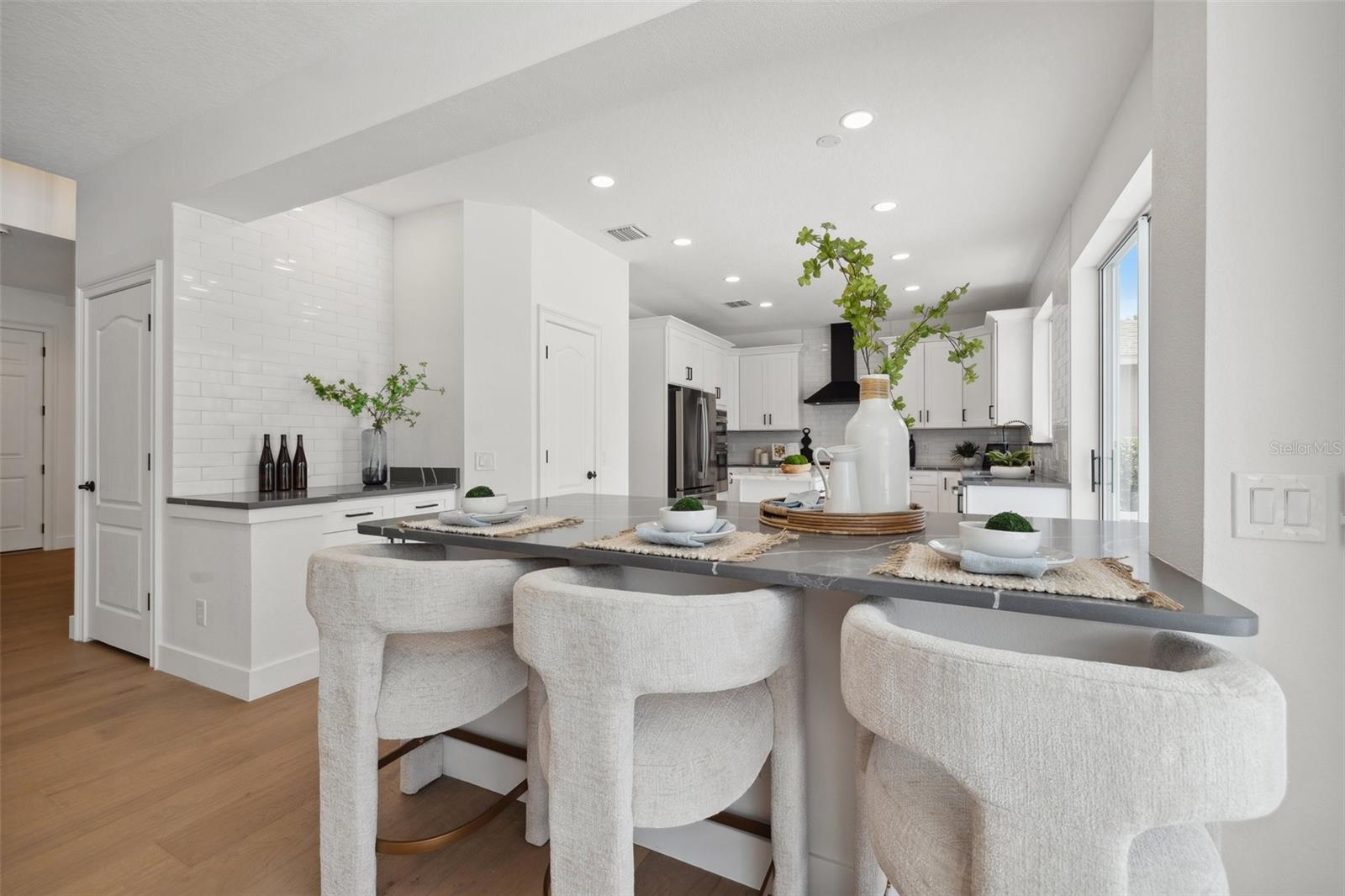 Image 22 of 73 For 21108 Bircholm Court