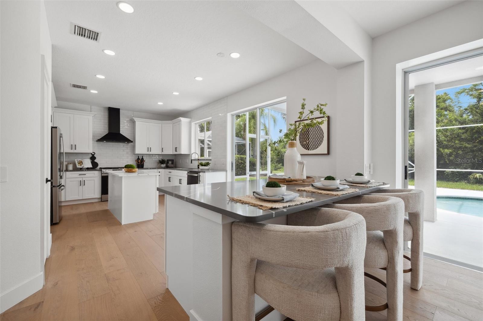 Image 23 of 73 For 21108 Bircholm Court