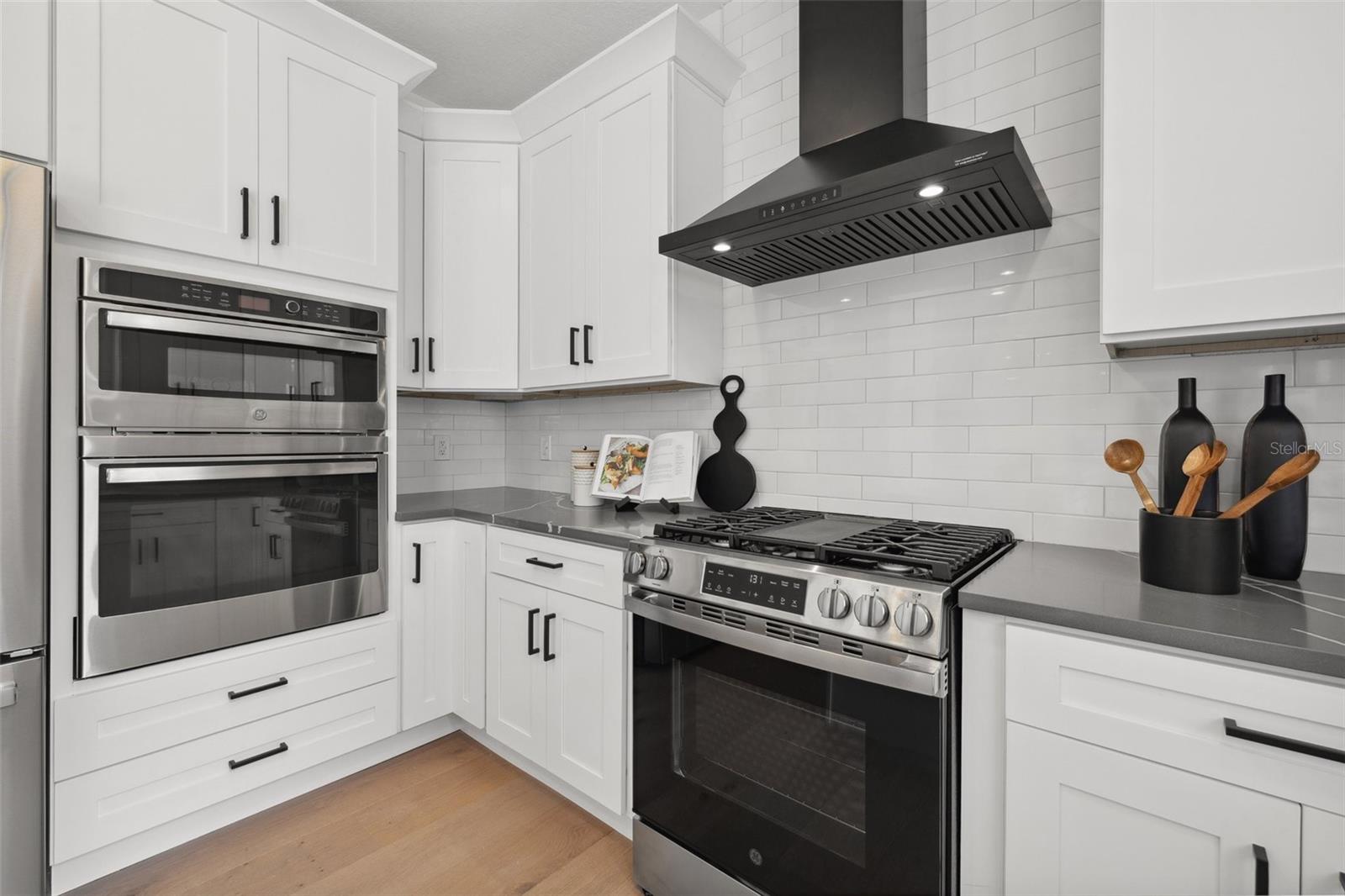 Image 27 of 73 For 21108 Bircholm Court