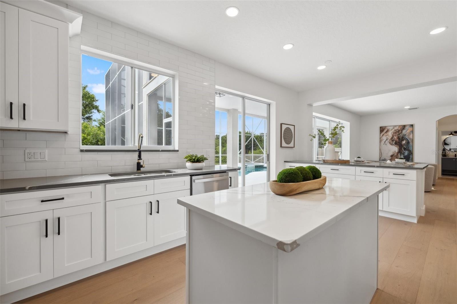 Image 29 of 73 For 21108 Bircholm Court