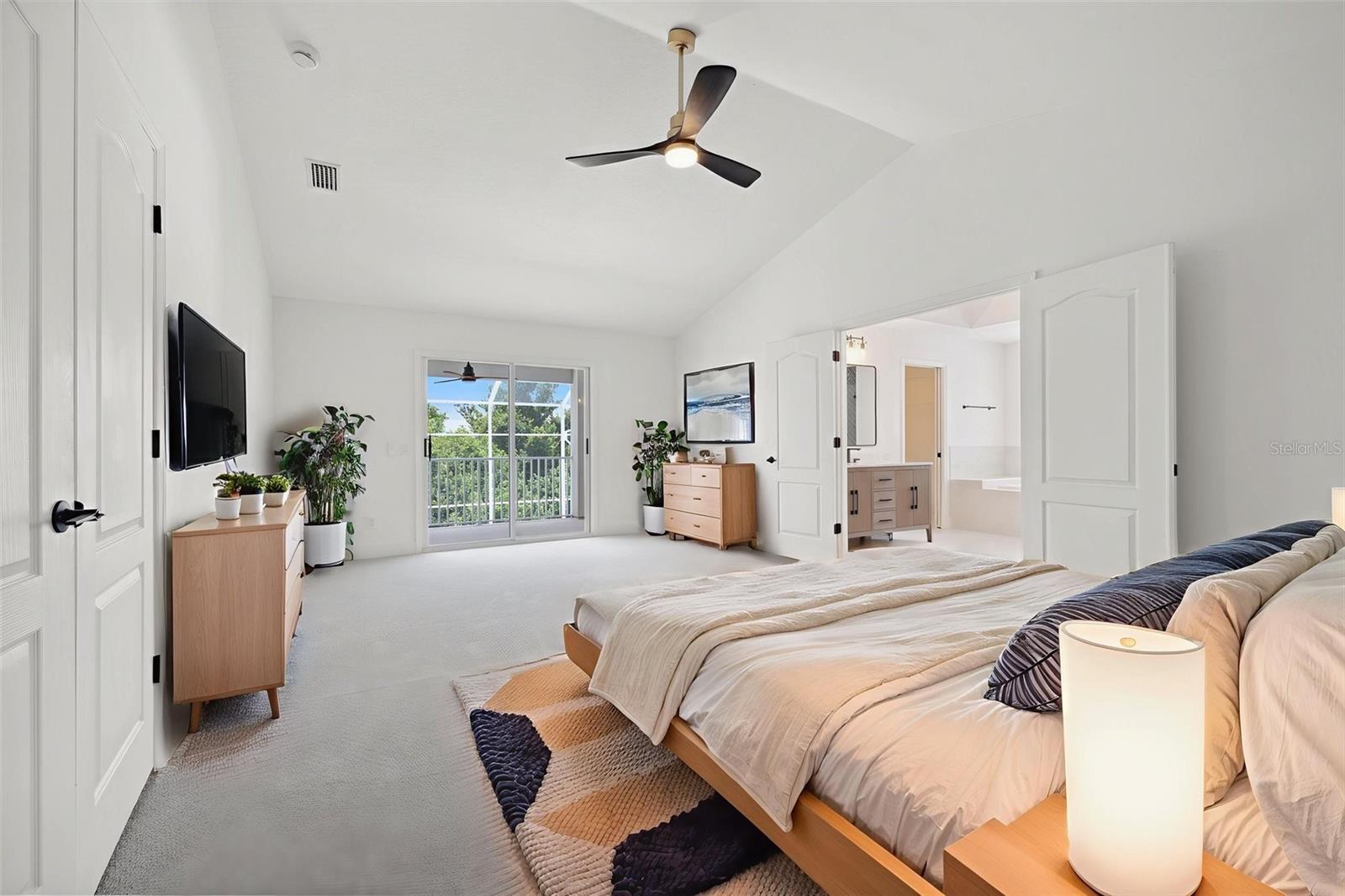 Image 38 of 73 For 21108 Bircholm Court