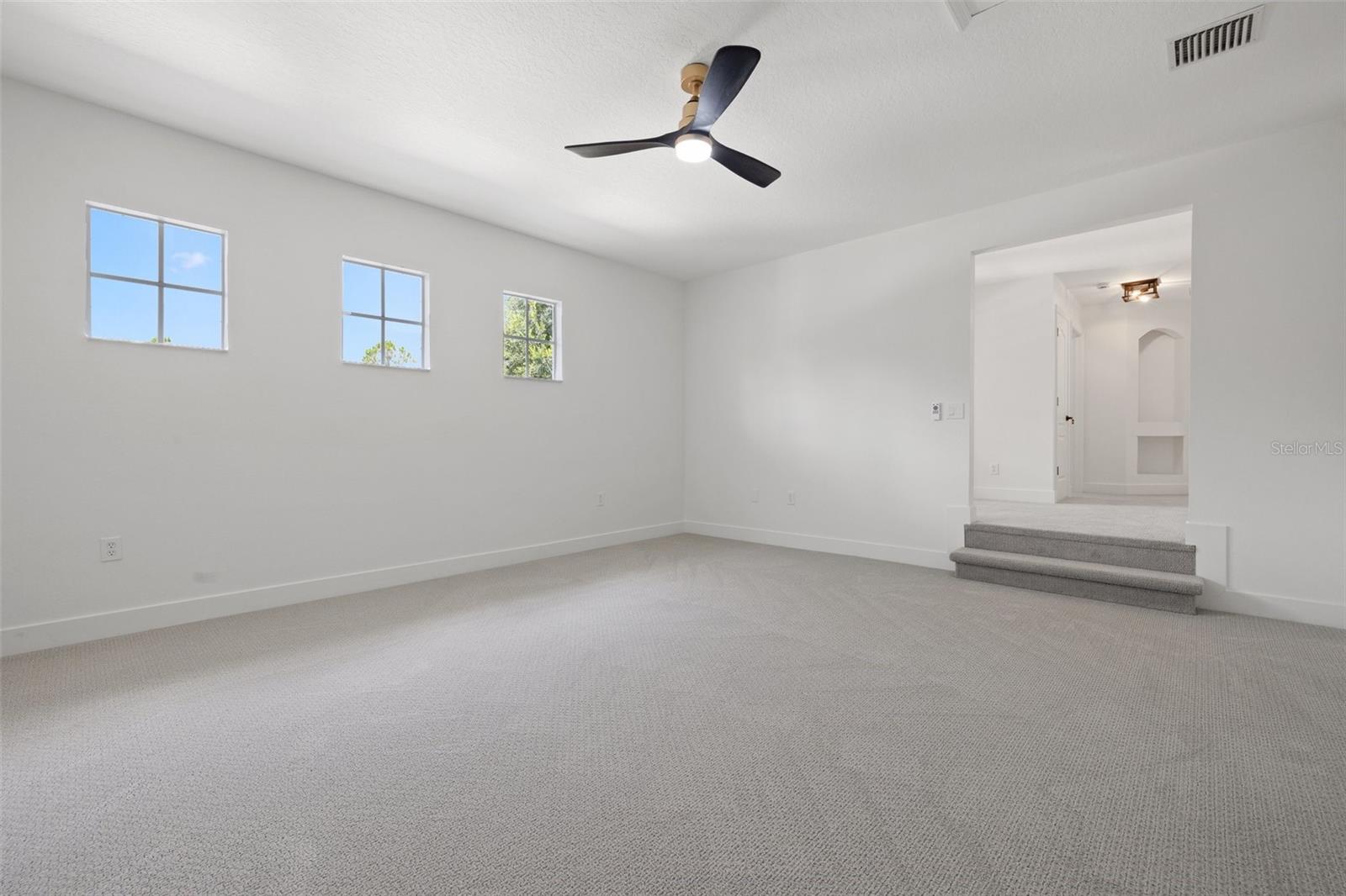 Image 52 of 73 For 21108 Bircholm Court