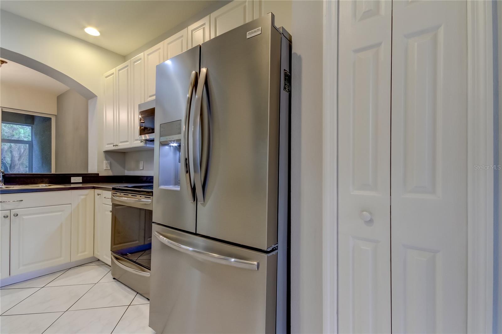 Image 45 of 56 For 14059 Waterville Circle