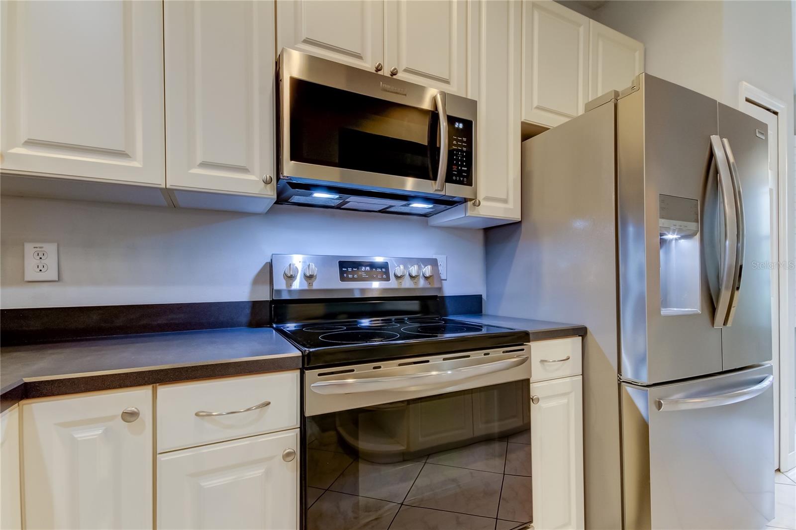 Image 46 of 56 For 14059 Waterville Circle