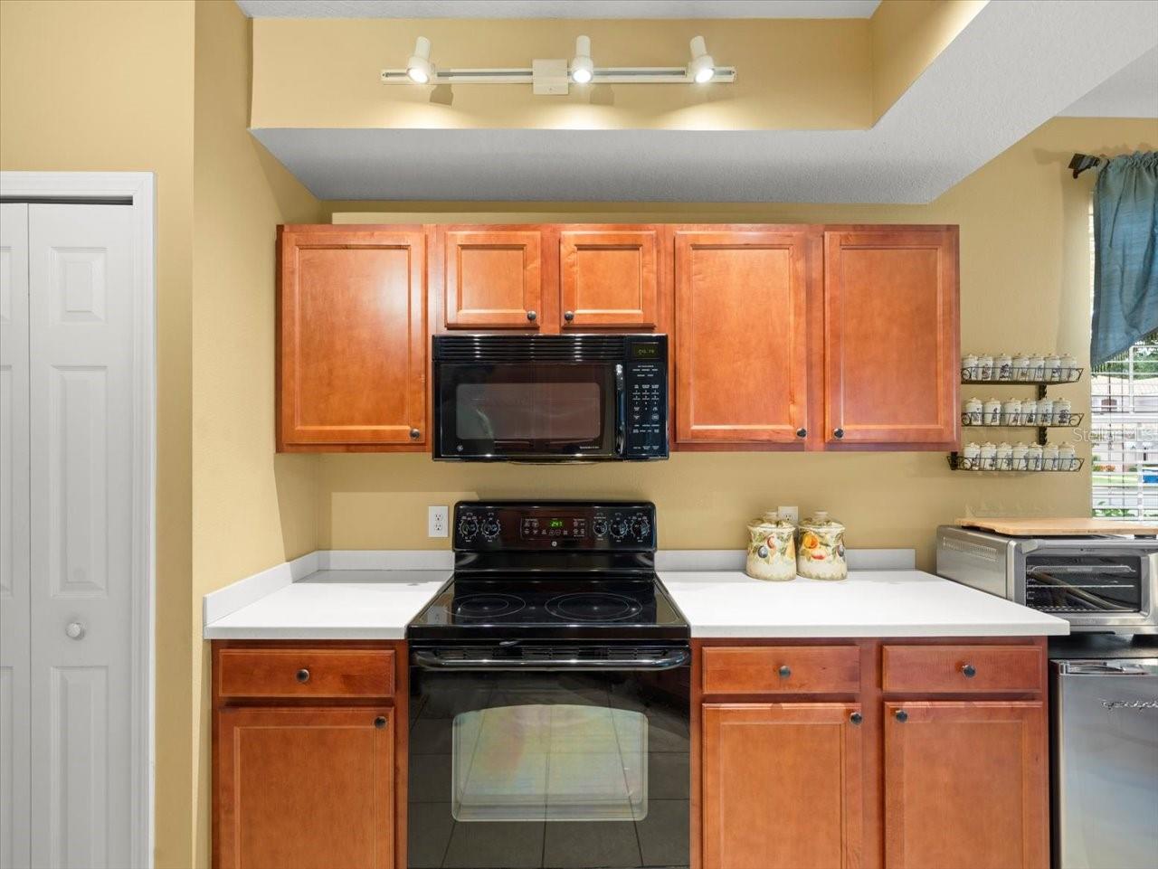 Image 21 of 56 For 897 Lantern Way