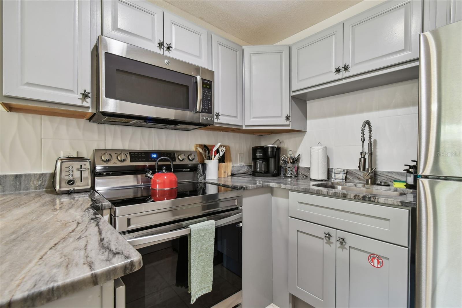 Image 19 of 100 For 12955 Pelican Lane