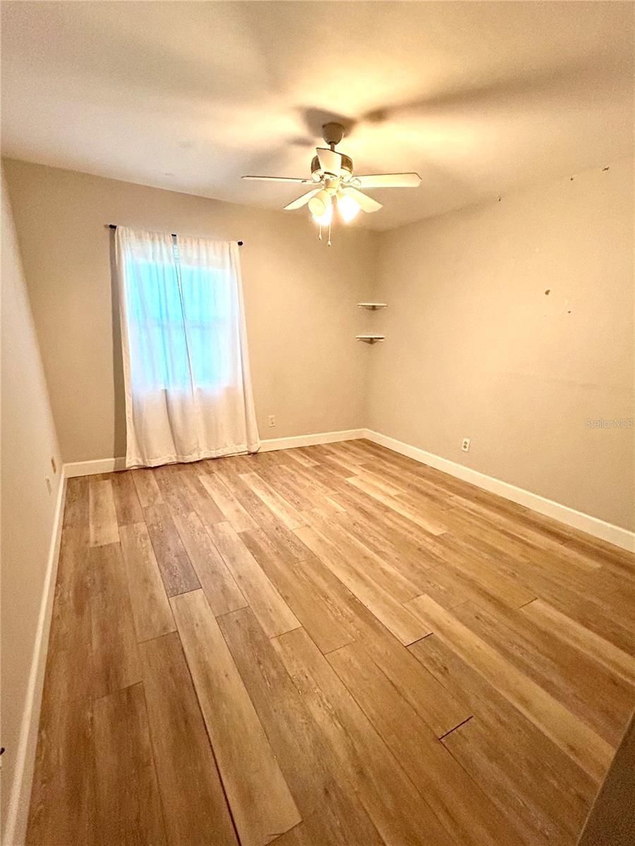 Image 14 of 24 For 6876 17th Street N