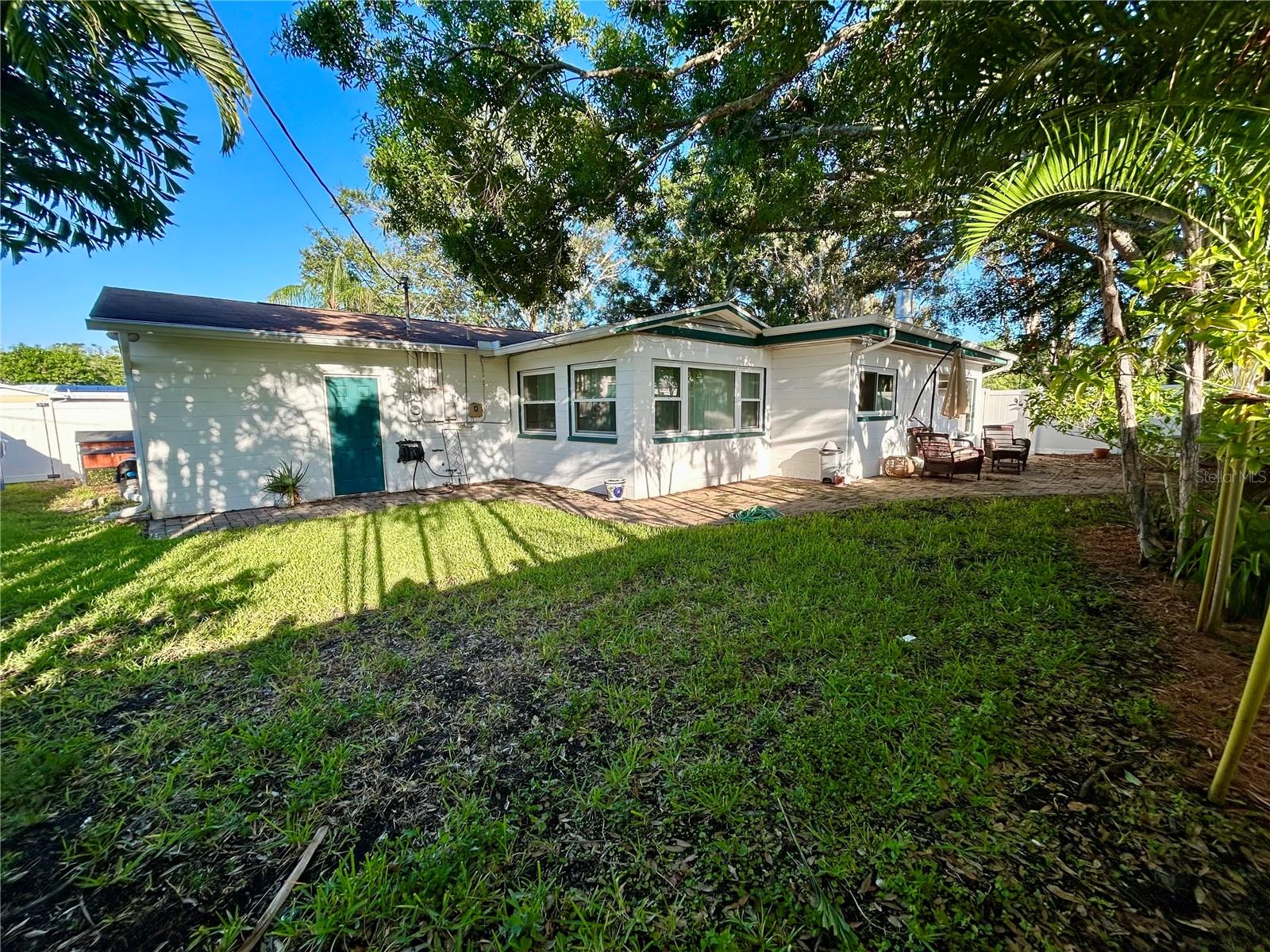 Image 21 of 24 For 6876 17th Street N