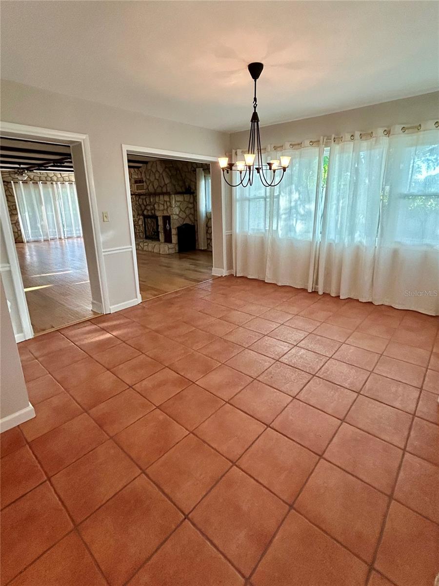 Image 6 of 24 For 6876 17th Street N
