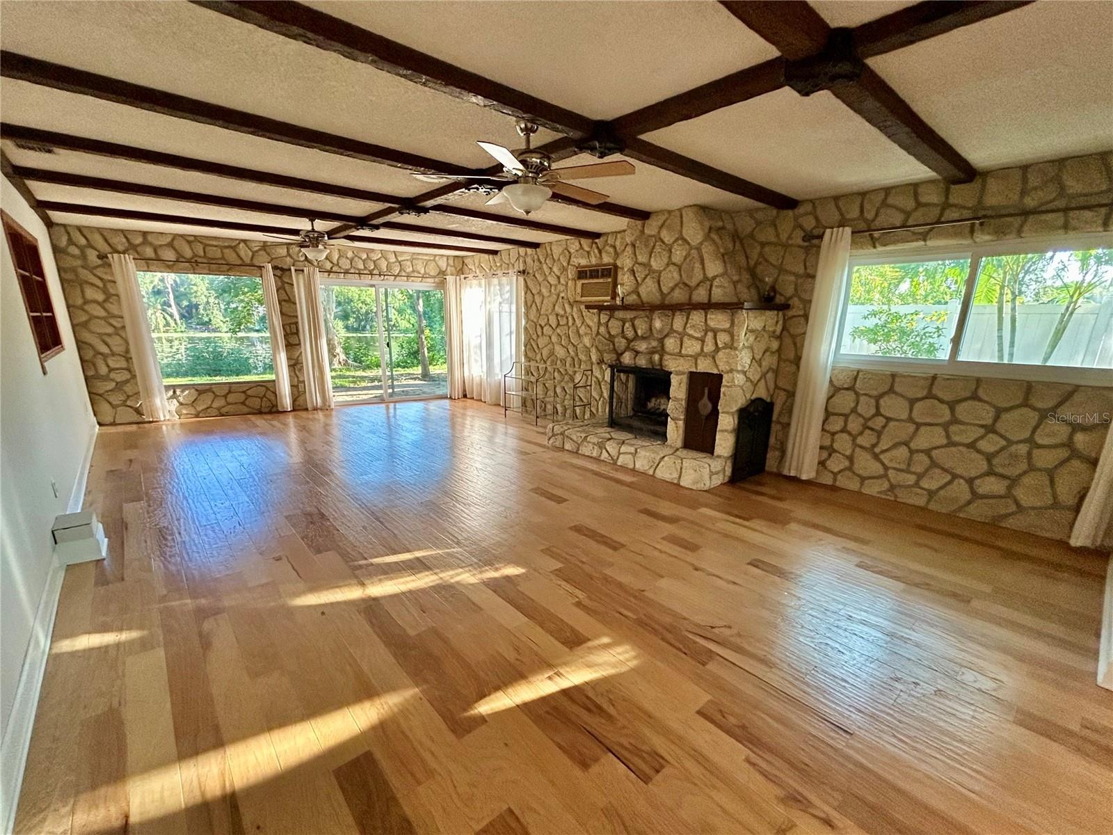 Image 8 of 24 For 6876 17th Street N