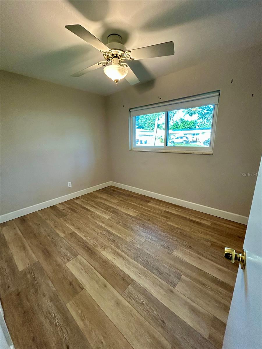 Image 9 of 24 For 6876 17th Street N