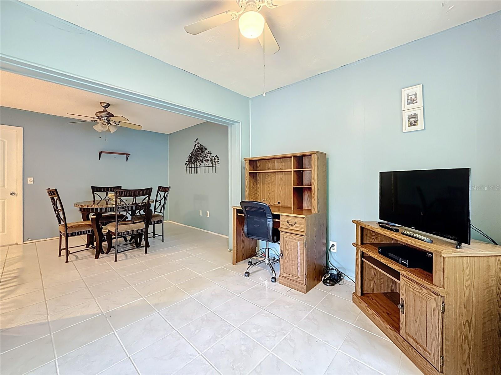 Listing photo id 22 for 1102 Cara Drive