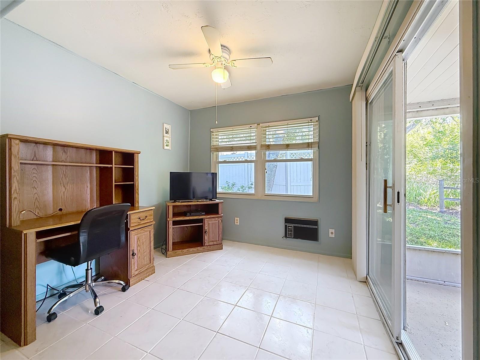 Listing photo id 23 for 1102 Cara Drive