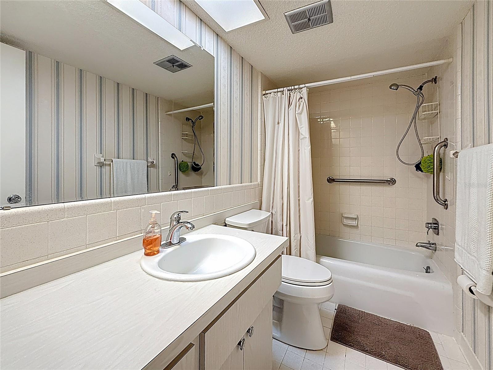 Listing photo id 36 for 1102 Cara Drive