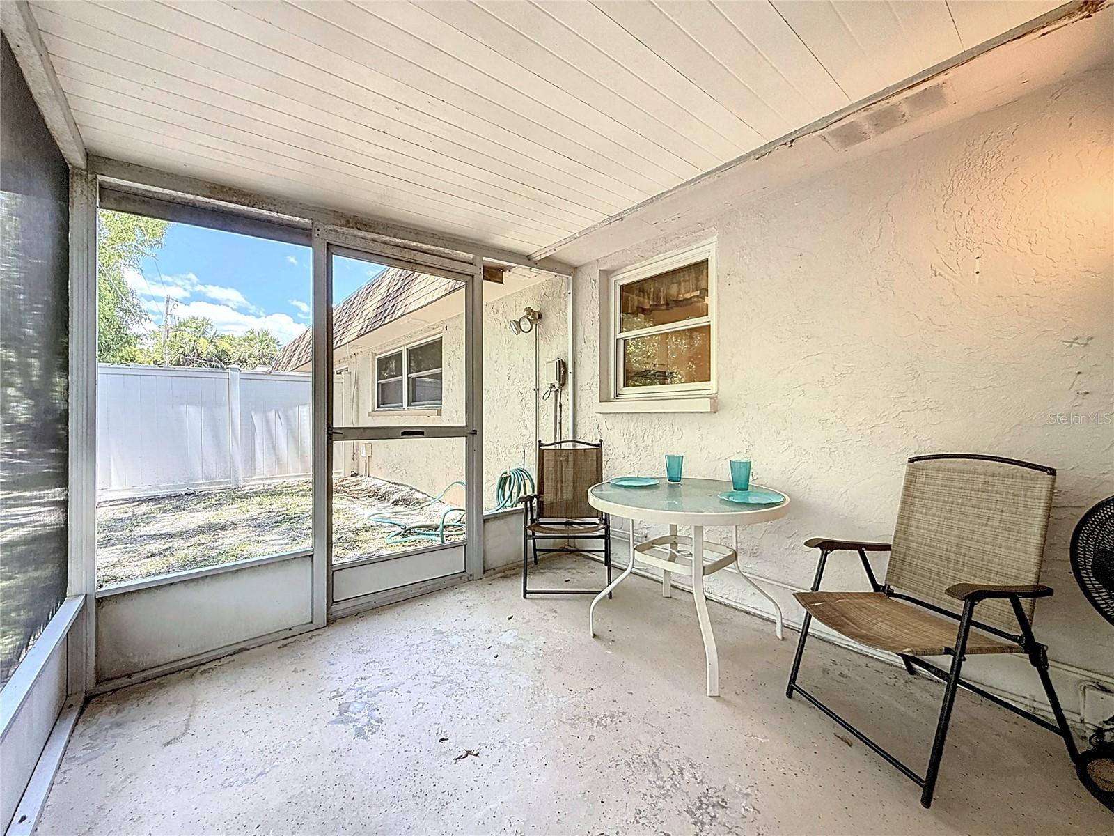 Listing photo id 40 for 1102 Cara Drive