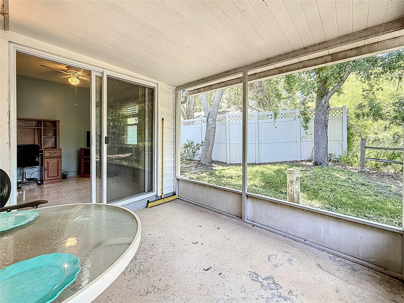 Listing photo id 41 for 1102 Cara Drive