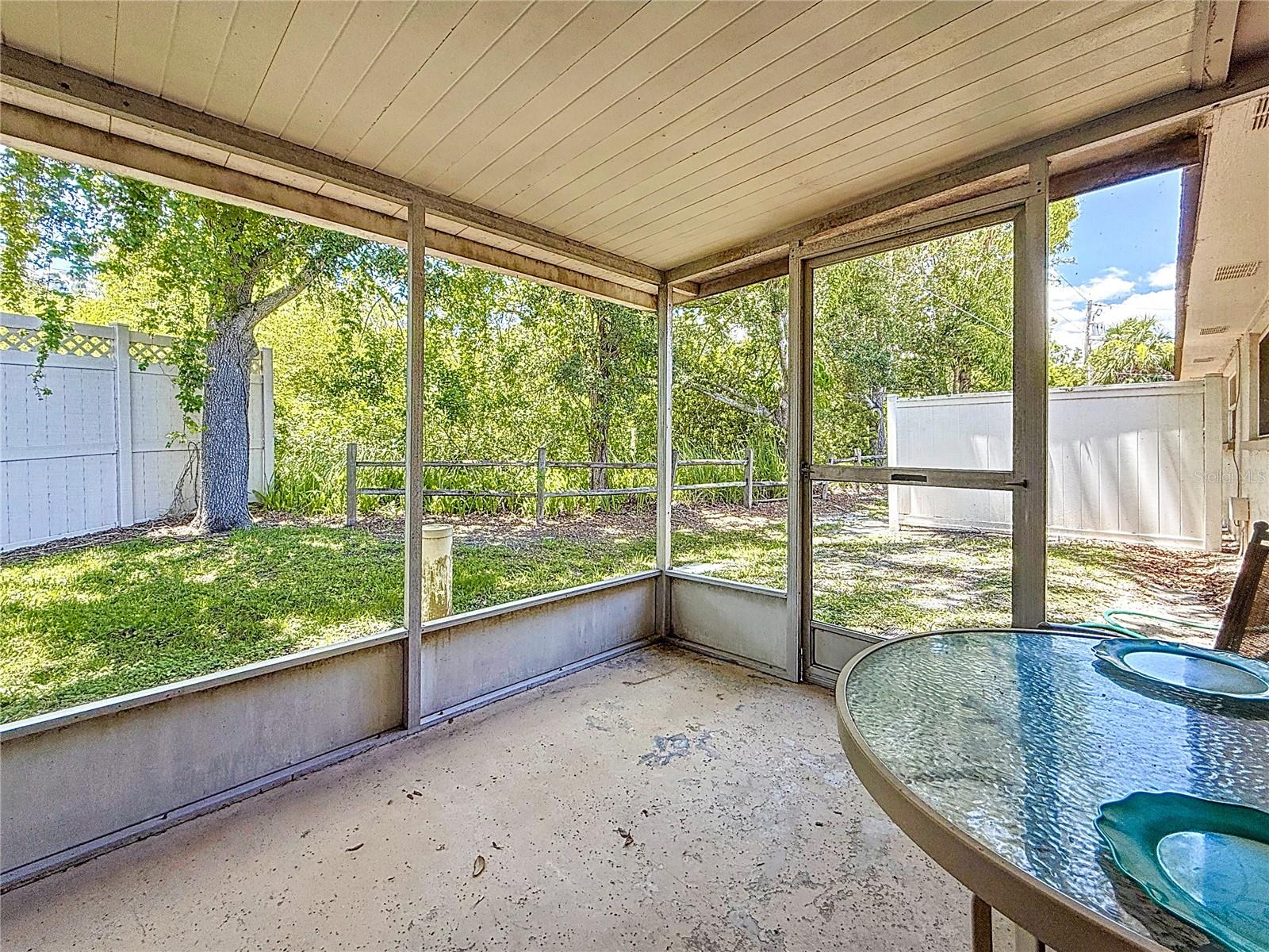 Listing photo id 42 for 1102 Cara Drive