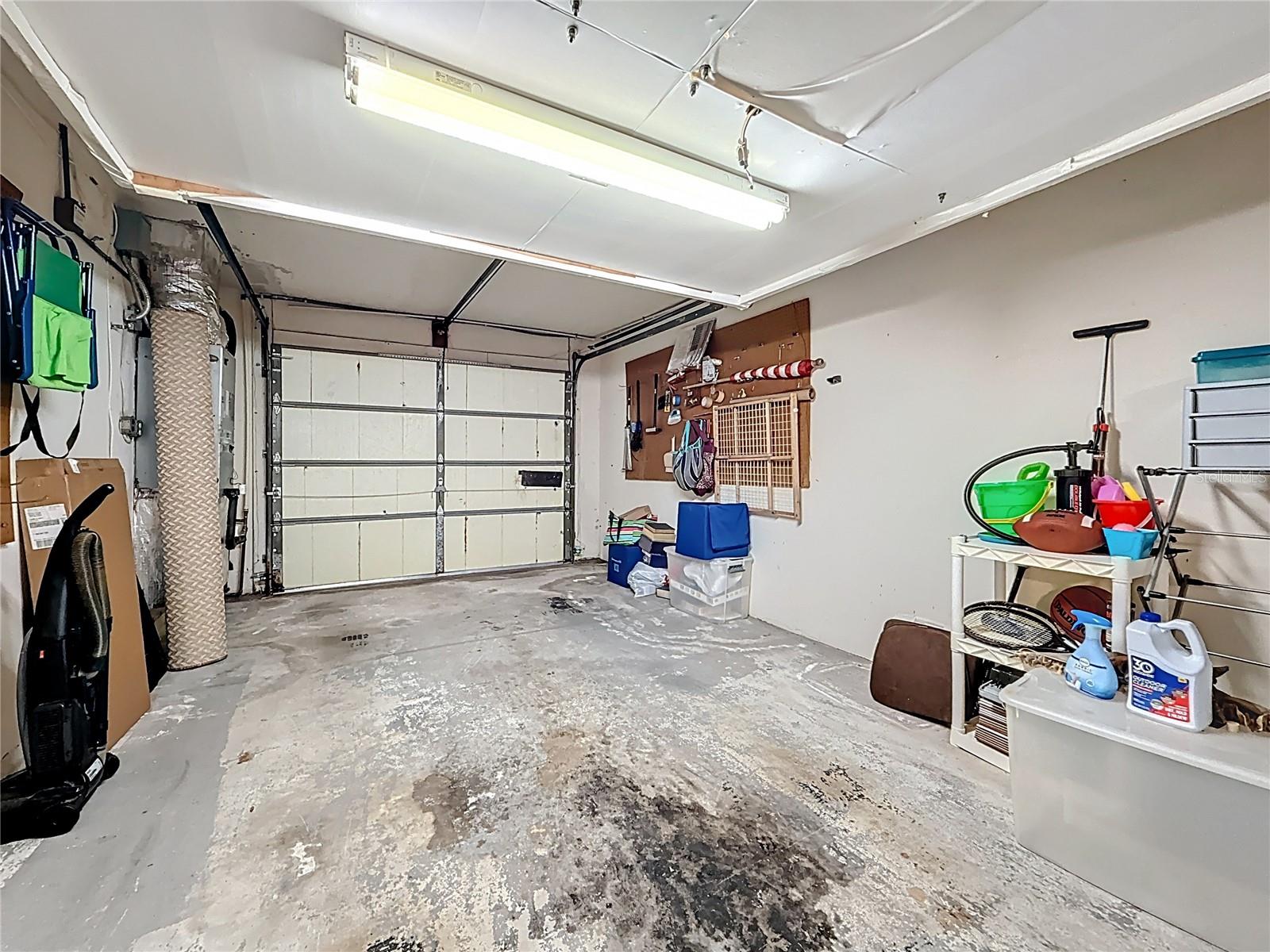 Listing photo id 44 for 1102 Cara Drive