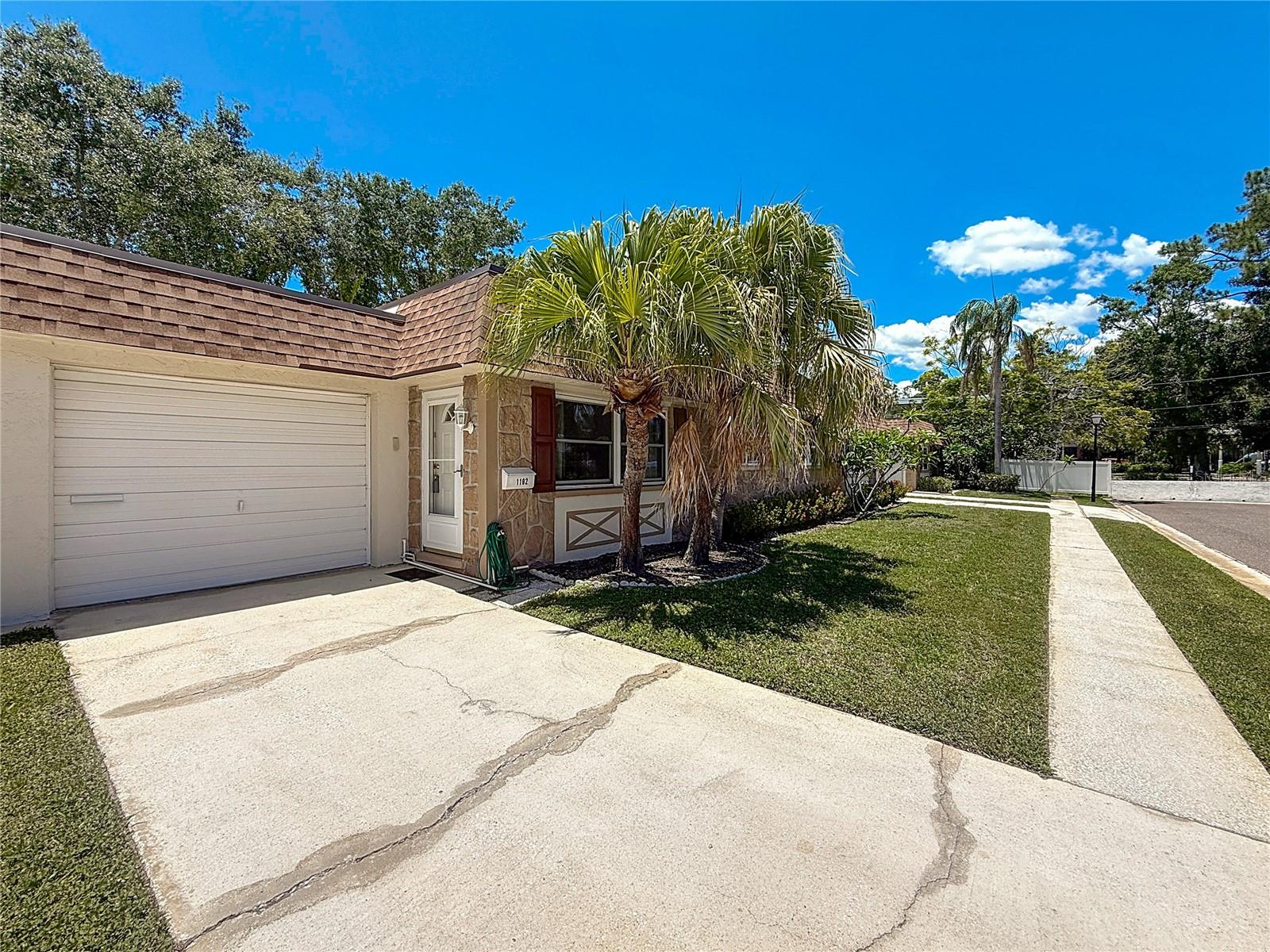 Listing photo id 61 for 1102 Cara Drive