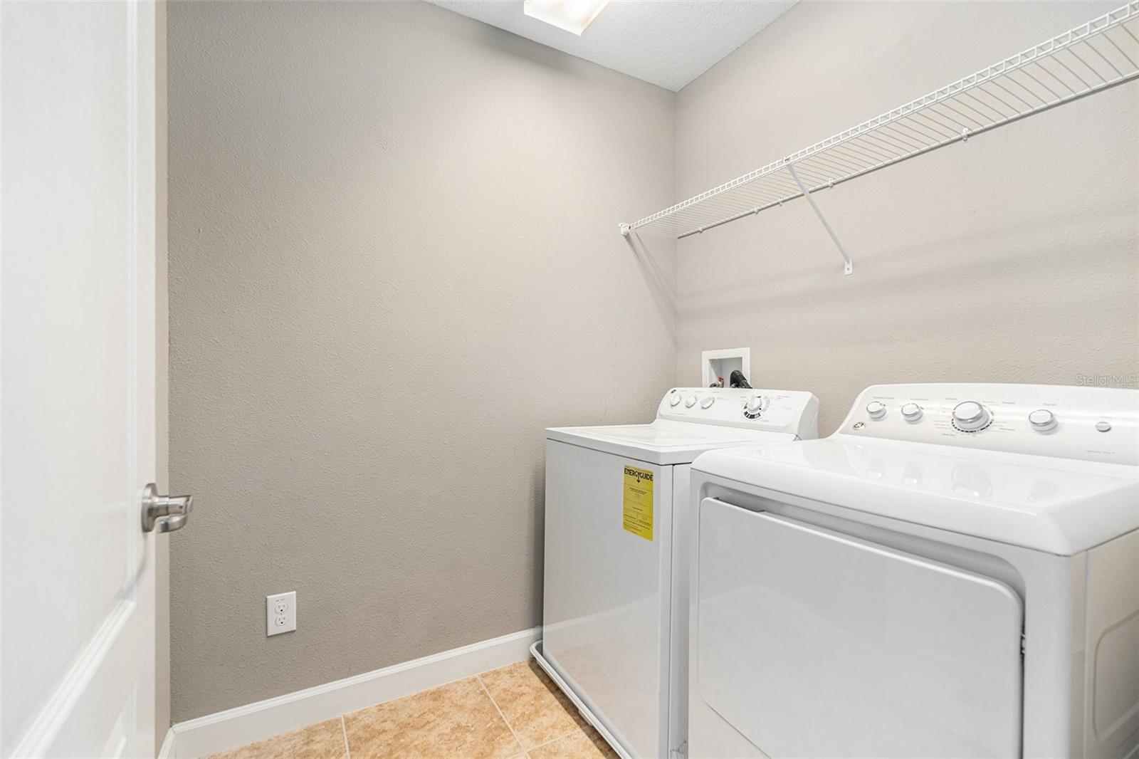 Image 18 of 32 For 2706 Lantern Hill Avenue