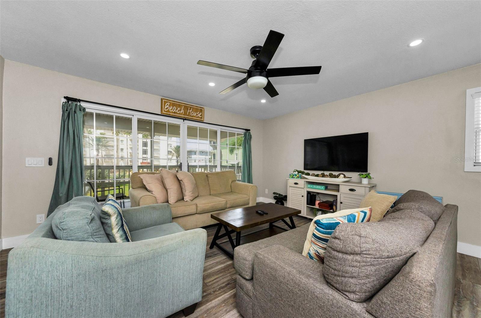 Image 12 of 60 For 19111 Whispering Pines Drive