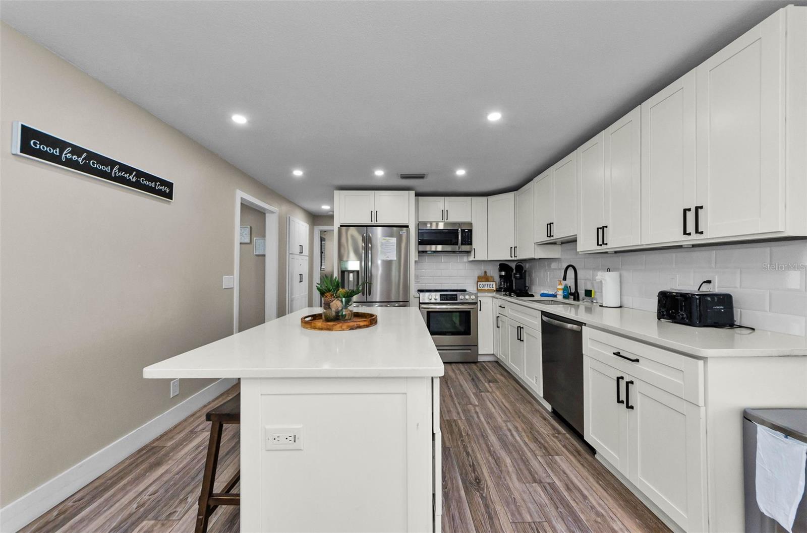 Image 18 of 60 For 19111 Whispering Pines Drive