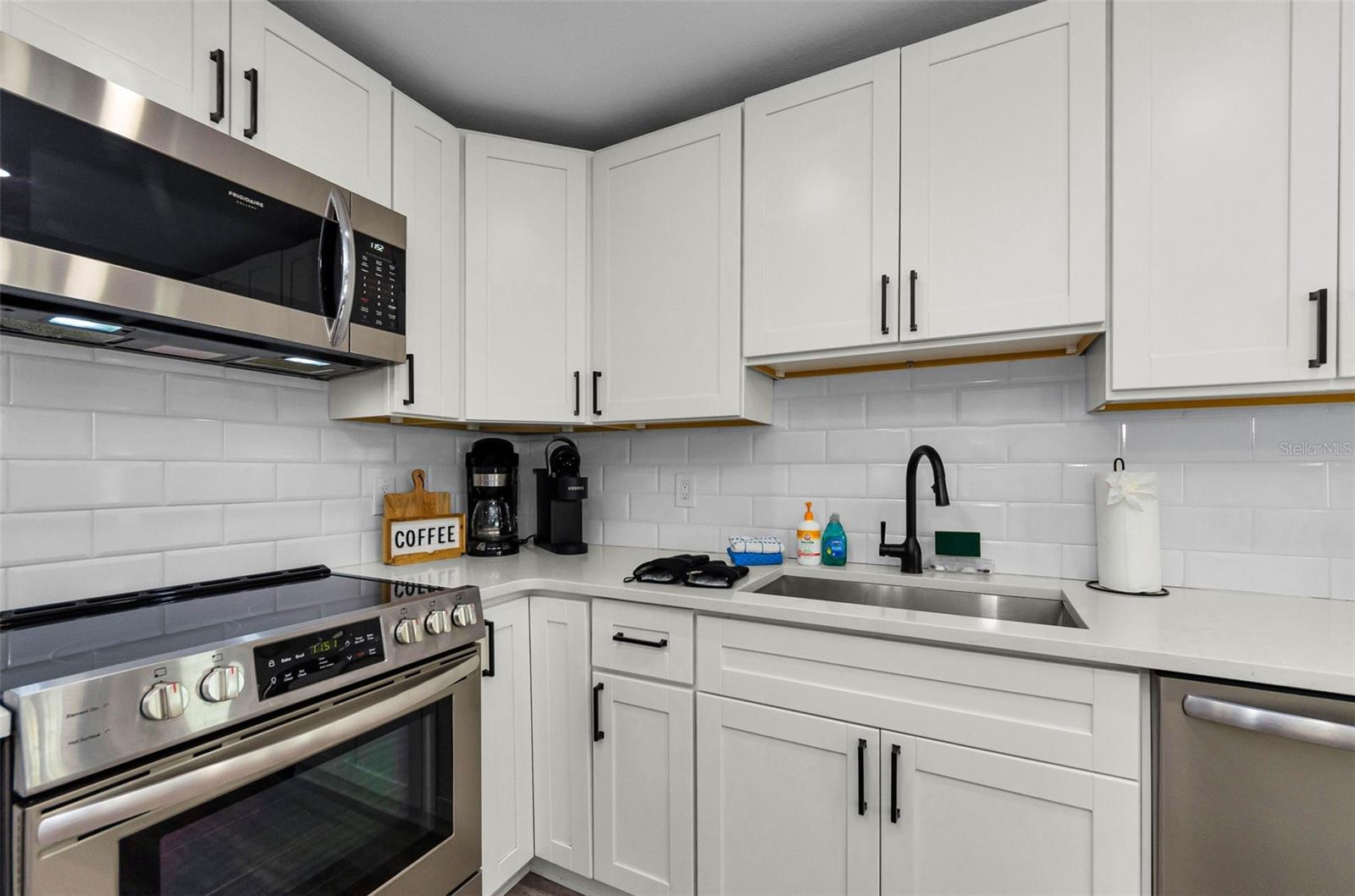 Image 21 of 60 For 19111 Whispering Pines Drive