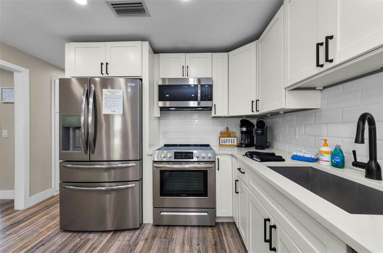 Image 22 of 60 For 19111 Whispering Pines Drive