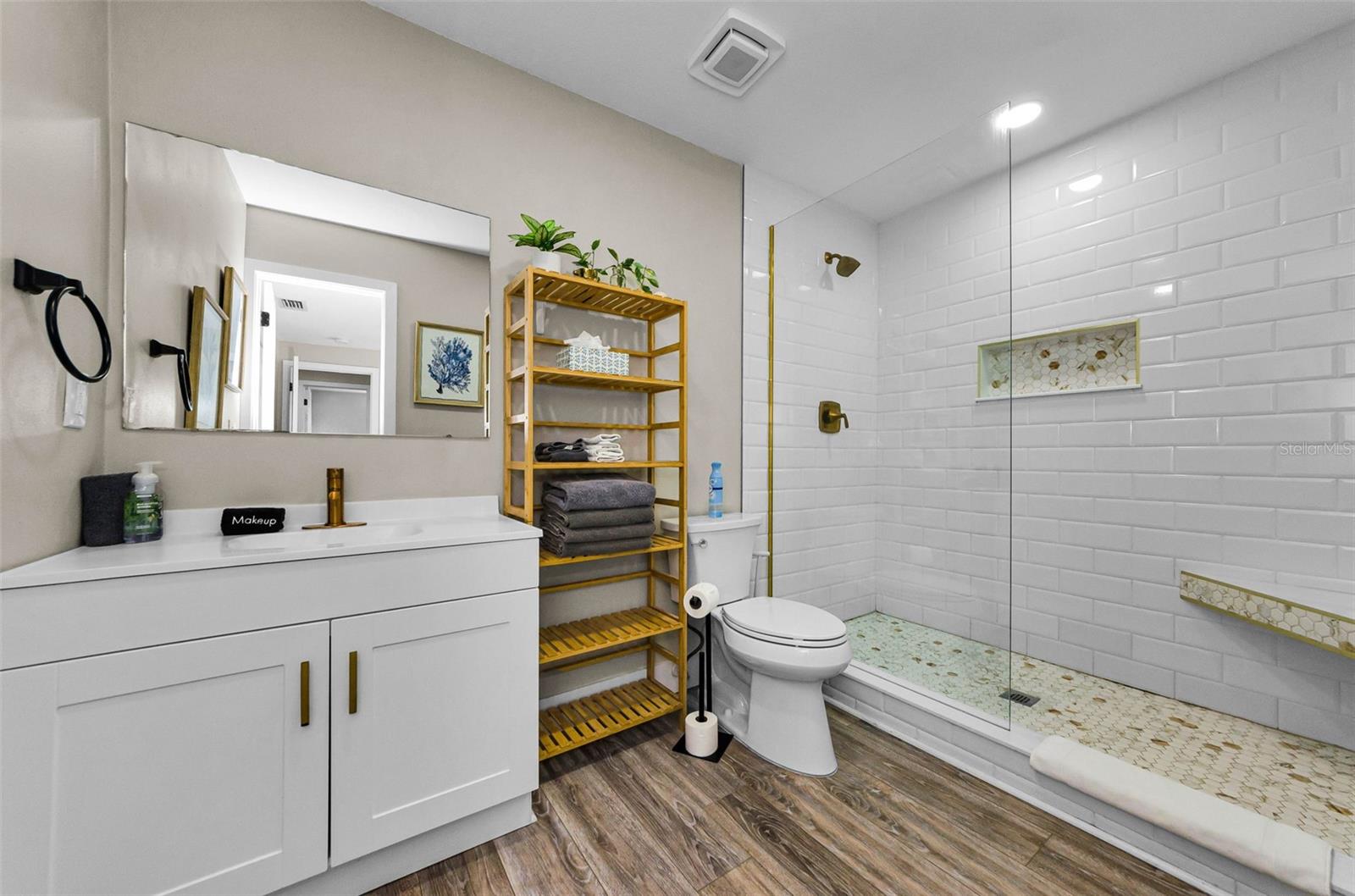 Image 33 of 60 For 19111 Whispering Pines Drive
