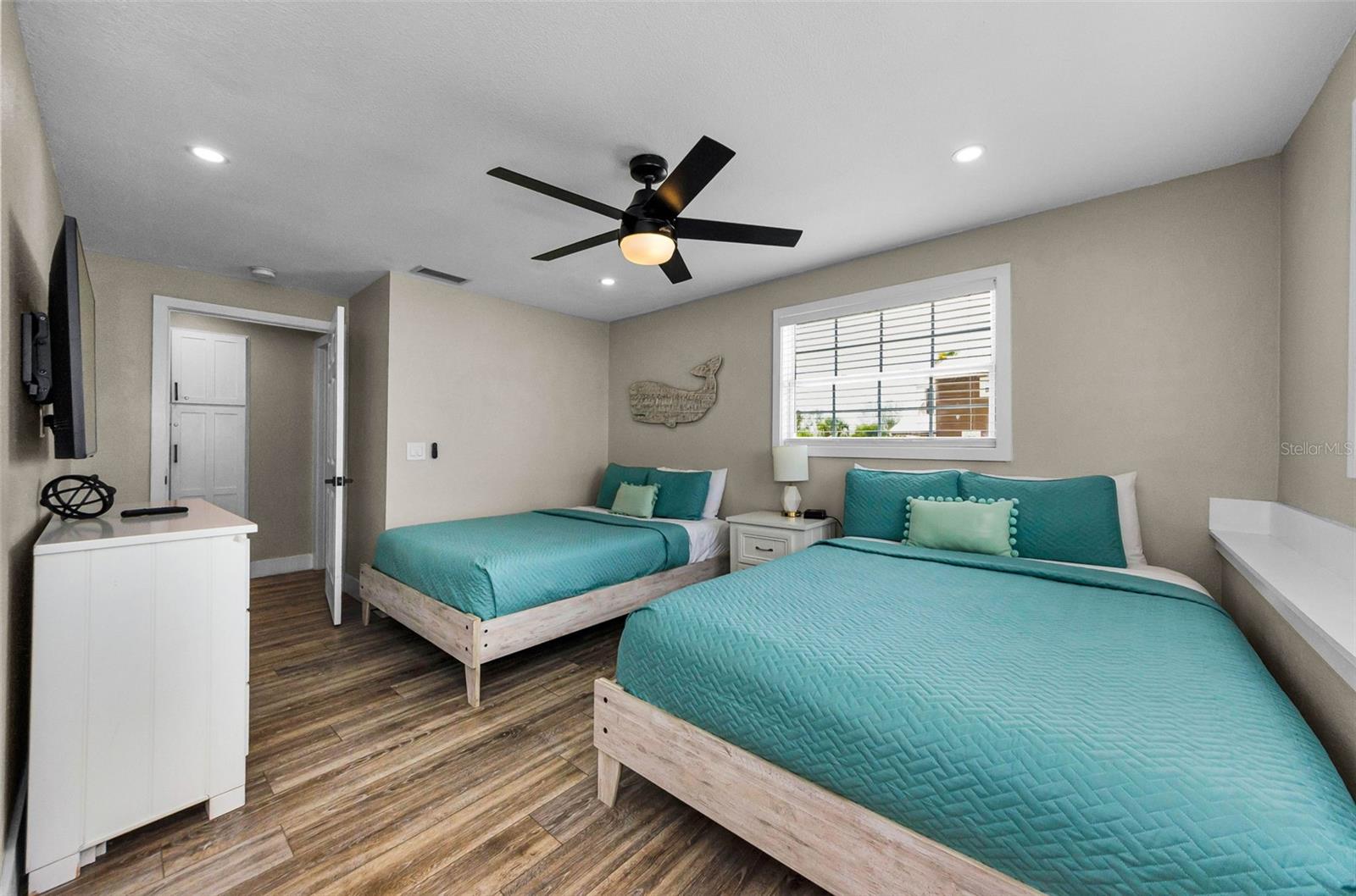 Image 37 of 60 For 19111 Whispering Pines Drive