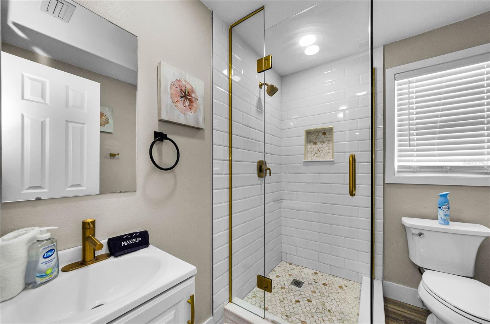 Image 38 of 60 For 19111 Whispering Pines Drive