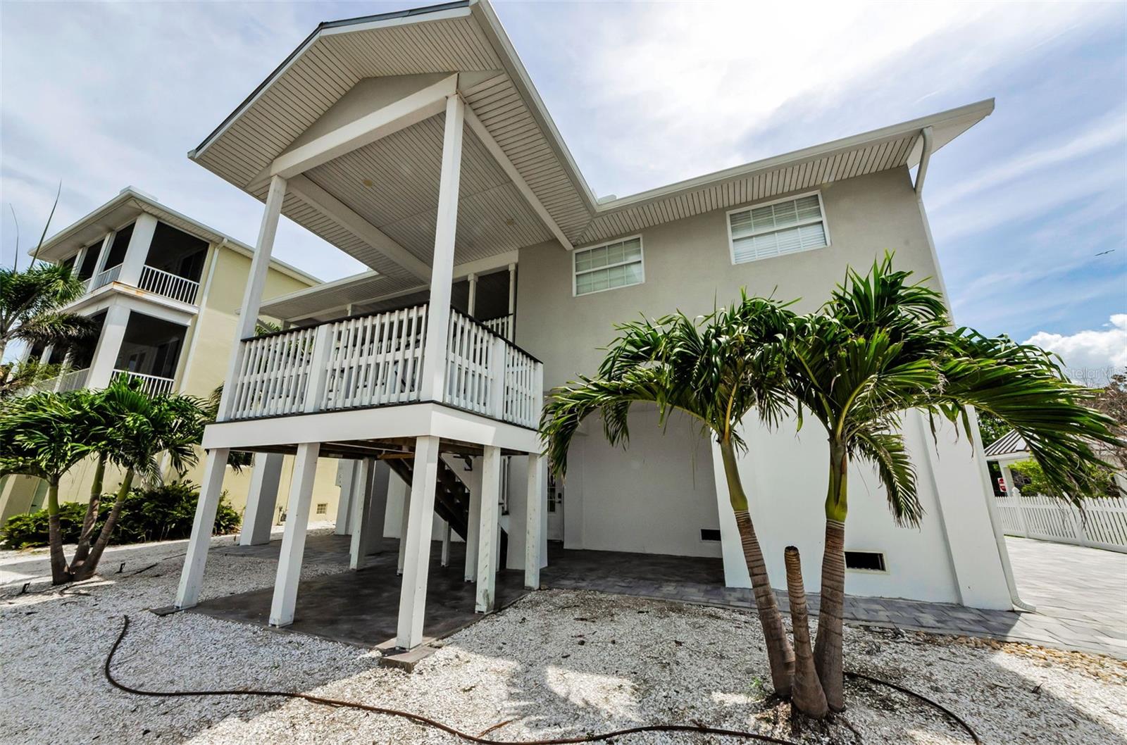 Image 4 of 60 For 19111 Whispering Pines Drive