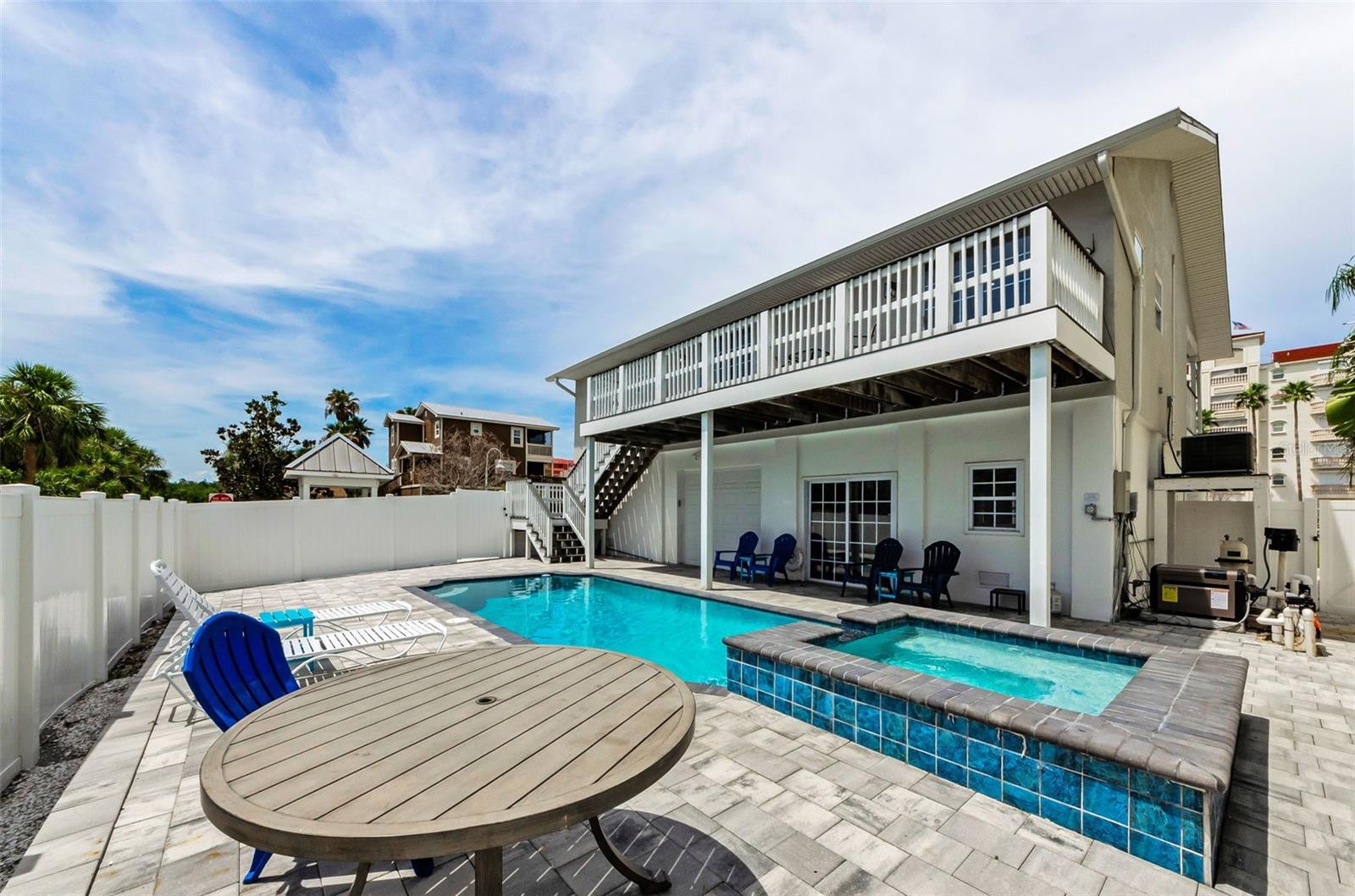 Image 47 of 60 For 19111 Whispering Pines Drive